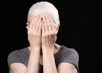 Atenção: novo golpe através do WhatsApp vem lesando muitas pessoas de 50 e mais