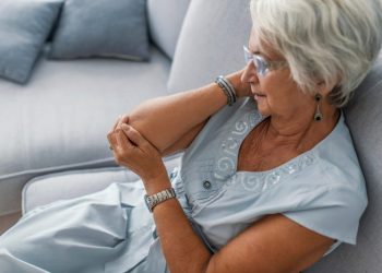 O inconformismo de ver no olhar da outra a sua própria velhice e decrepitude