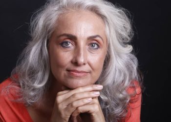 Vita Christoffel, a modelo que abraçou a carreira depois dos 50