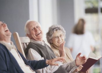 No que você deve prestar atenção ao procurar asilo para um parente