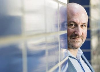 Transformamos nosso medo de envelhecer numa espécie de muro