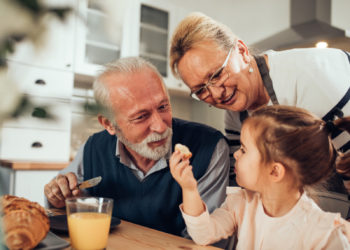 Rachel de Queiroz: Neto é como herança que se ganha sem merecer