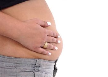 Aumento da barriga na menopausa: como cuidar
