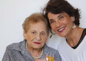 Psicanalista fala da difícil passagem de filha para mãe da mãe