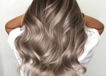 Como a menopausa afeta negativamente a saúde dos cabelos e das unhas