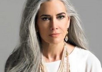 Passou dos 50 e gosta de cabelos longos? Dê uma olhada aqui