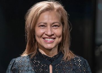 Luzinete, curta de brasileira sobre morte da irmã de overdose é premiado em Londres