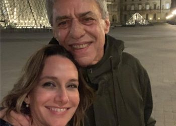 Chico Buarque, aos 76, vai se casar novamente. Desta vez com uma advogada, 47