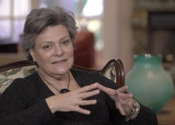 Quero fazer com que mulheres de 60 anos deixem  de ser invisíveis