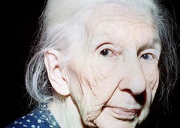 Poema “Sou feita de Retalhos” não é de autoria de Cora Coralina