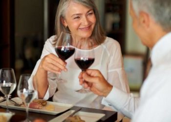 Coroa Metade, site para gente madura que quer encontrar um par