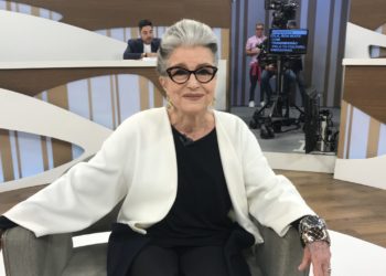 Entrevista imperdível de Costanza Pascolato, ícone aos 80 anos