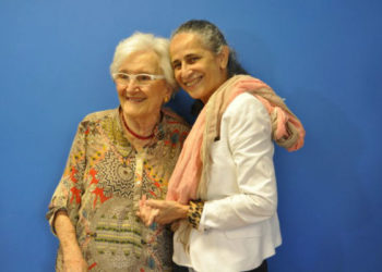 Maria Bethânia e dona Cleo emocionam Paraty