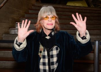 Vivendo isolada em um sítio, Rita Lee, 72, está cada vez mais ativa