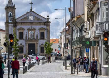 Ele foi morar em Portugal depois dos 50