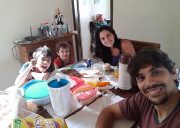 Há 20 dias sou cozinheira, arrumadeira, lavadeira  – malabarista