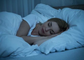 O que médicos especialistas fazem para ter uma boa noite de sono