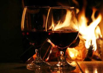 Déa Januzzi: Procura-se companhia para sair de vez em quando