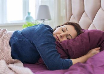 Precisamos dormir mais  de 5 horas por noite