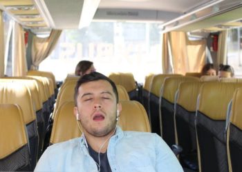 Roncador perturba um ônibus inteiro