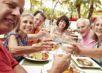 50emais e Roda Mundo selam parceria para intercâmbio no exterior