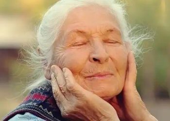 Ninguém se reconhece velho