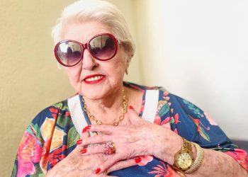 Estelinha Bezerra, a fantástica Rainha do Batom