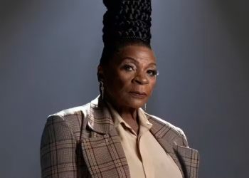 Zezé Motta chega aos 80 em grande estilo