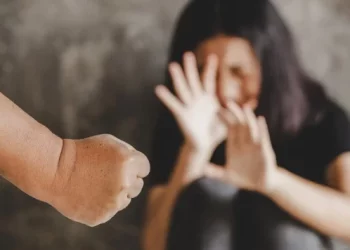 Violência contra mulher explode: Brasil bate recorde de assassinato delas