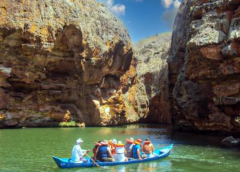 Machão grosseiro acaba com passeio aos belos cânions do velho Chico