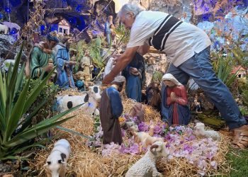 Com presépio, italiano agradece ao Brasil pela acolhida