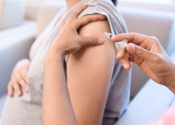 Tem mais de 50 anos? Estas são as vacinas que você precisa tomar