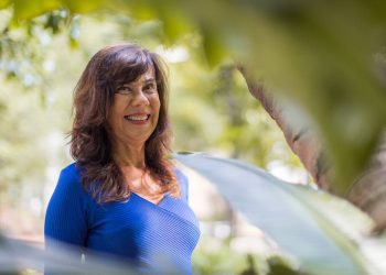 Mirian Goldenberg conta em livro como sobreviveu numa família violenta