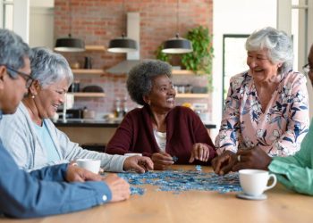 Até 2070, Brasil terá mais idosos que jovens