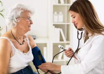 Pressão arterial de 12 por 8 não é mais considerada a ideal