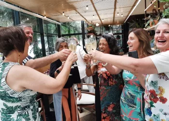 ‘Cohousing’ é nova forma de morar para idosos, junto com amigos e outras pessoas