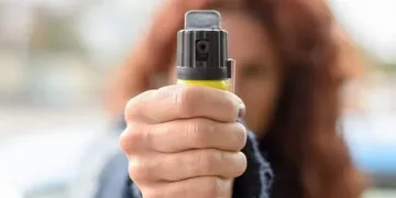 Mulheres já podem usar spray de defesa no Rio de Janeiro